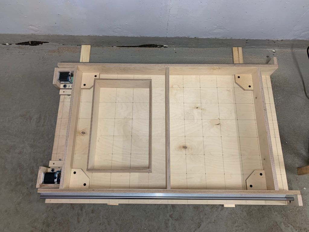 Stół frezarki CNC - koncepcja